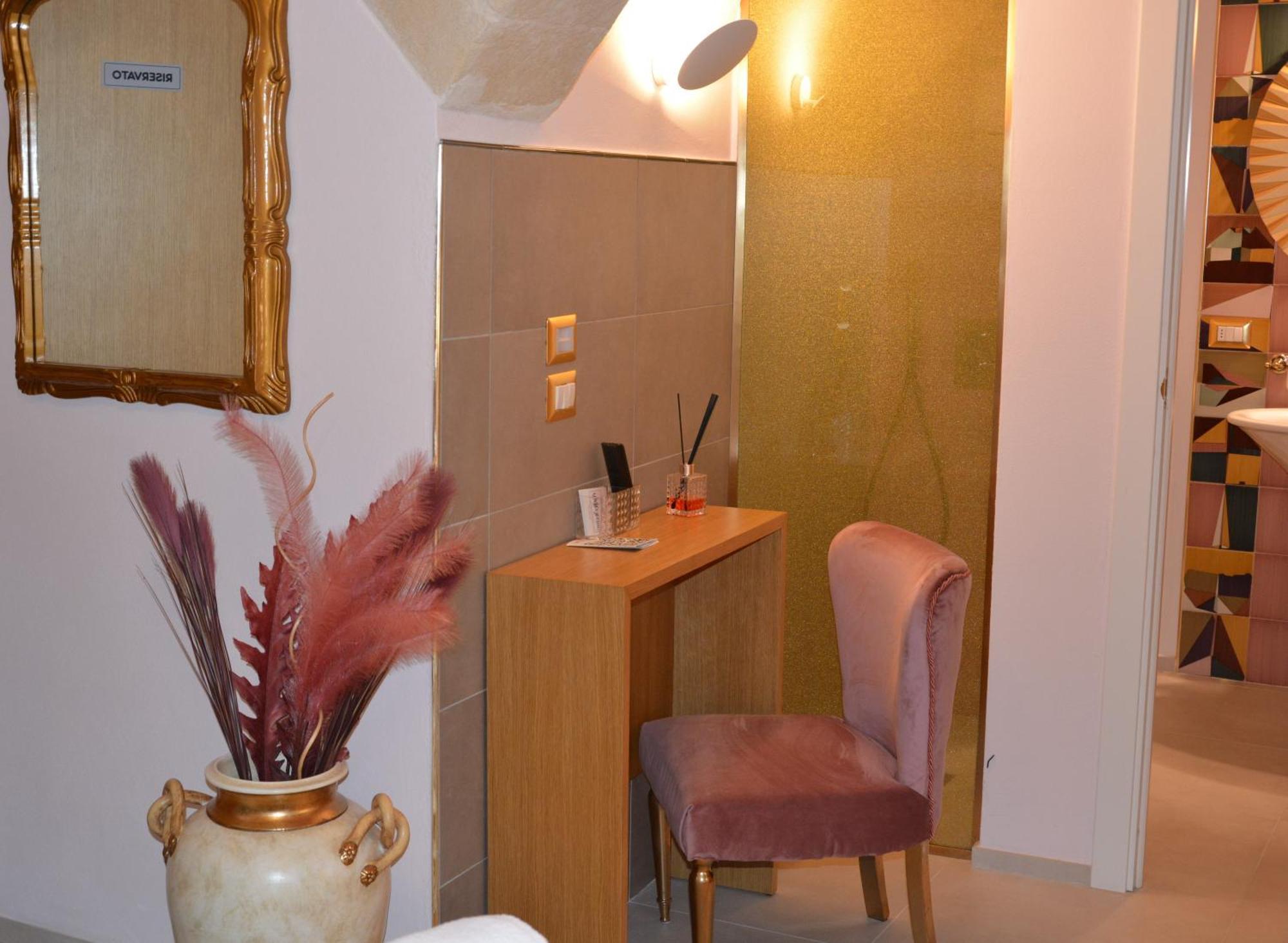 Lovely & Chic Rooms Nei Sassi マテーラ エクステリア 写真